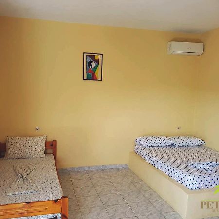 Petrit Guesthouse Ksamil Zewnętrze zdjęcie