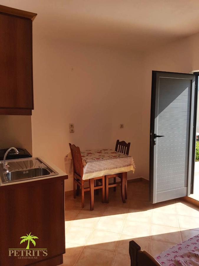 Petrit Guesthouse Ksamil Zewnętrze zdjęcie